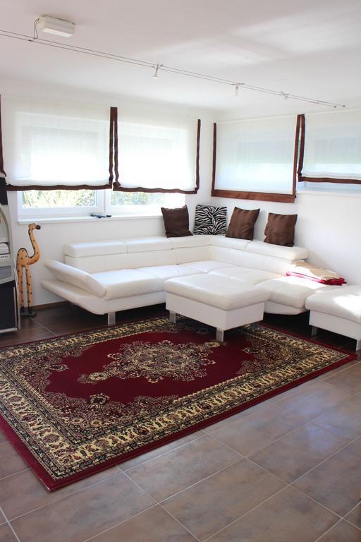 Villa Relax Am See Боденсдорф Стая снимка
